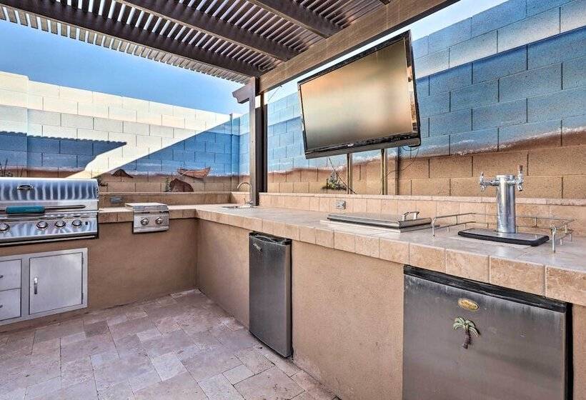 Maricopa Home W/ Swim Up Bar, Heated Pool & Slide
