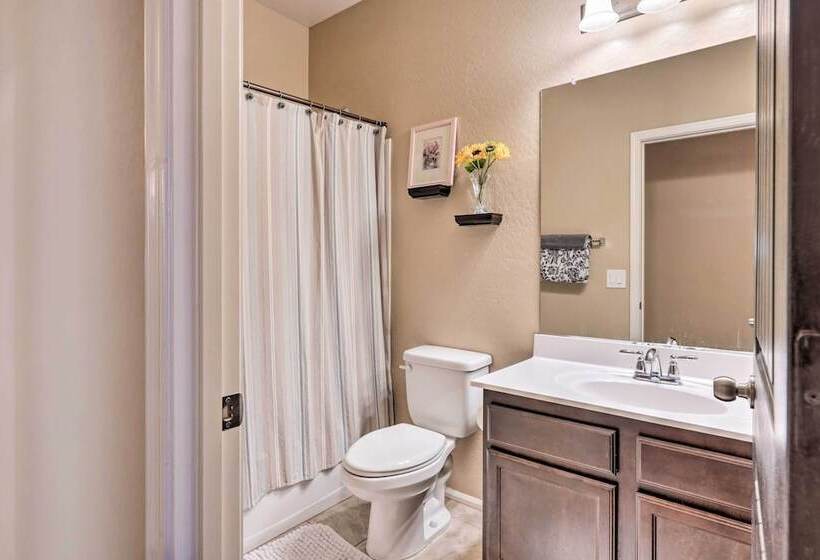 Maricopa Home W/ Swim Up Bar, Heated Pool & Slide