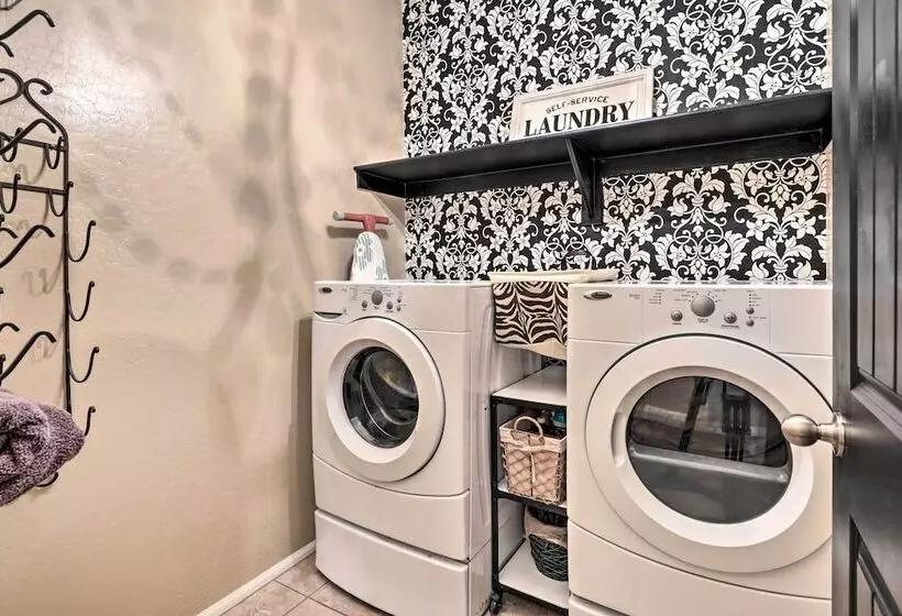 Maricopa Home W/ Swim Up Bar, Heated Pool & Slide