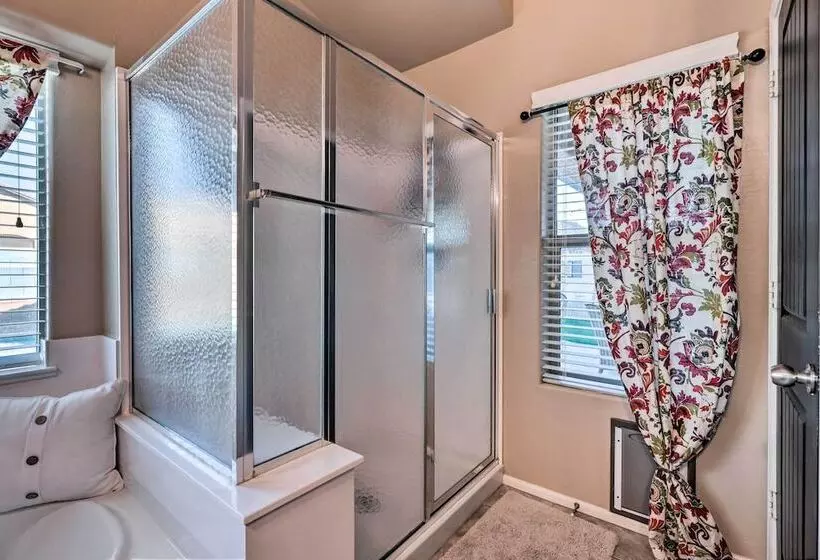 Maricopa Home W/ Swim Up Bar, Heated Pool & Slide