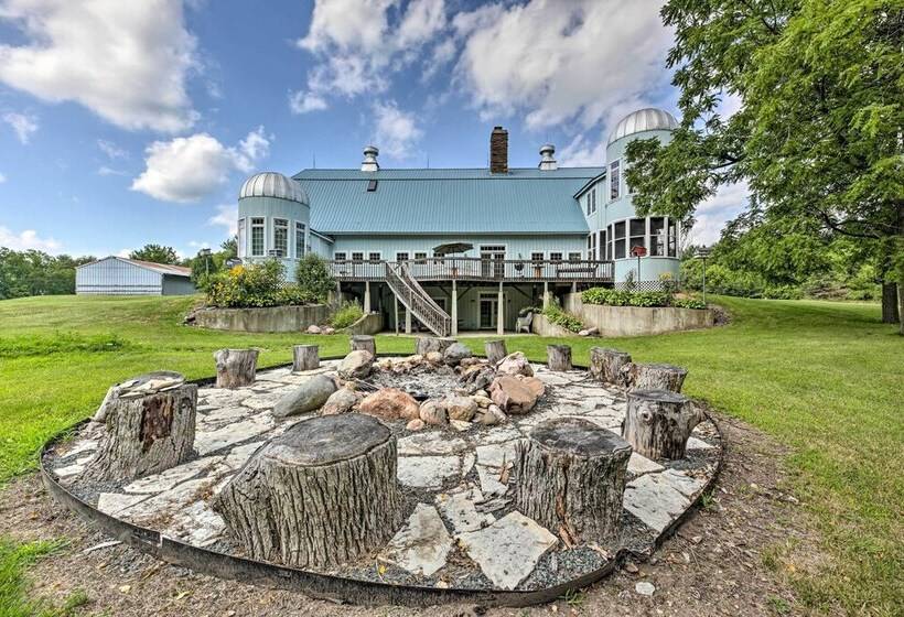 Luxe Barndominium W/ Home Gym, Theater, & More!