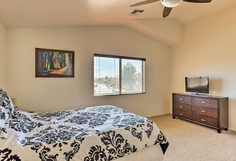 Maricopa House W/ Private Pool & Putting Green!