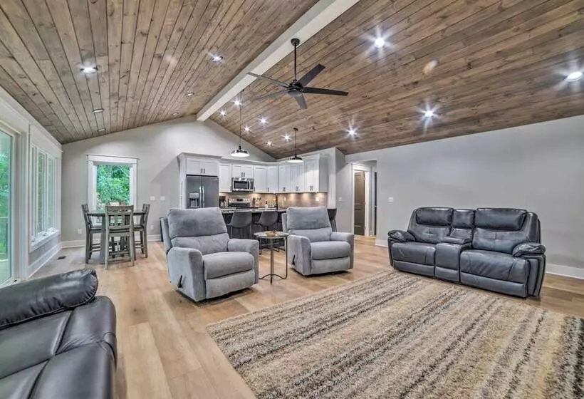 Modern Kentucky Lake Home W/ Deck, Dock, View