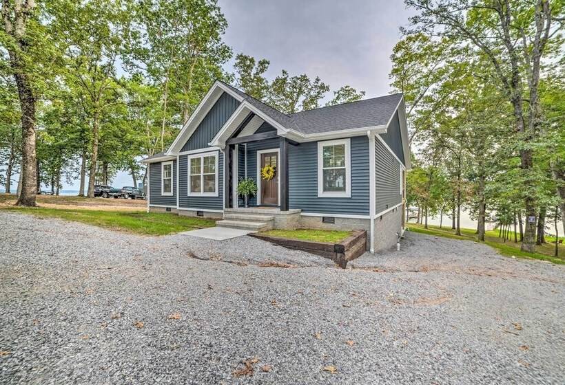 Modern Kentucky Lake Home W/ Deck, Dock, View