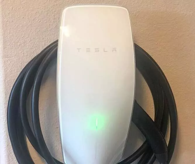 Mountain Base Lodge: 6 Miles To Downtown Bend