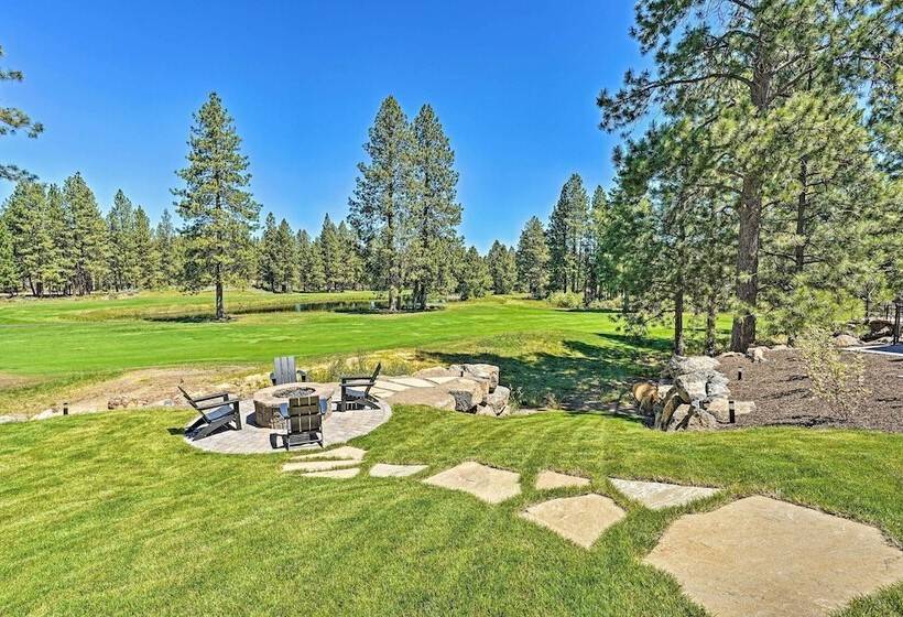 Mountain Base Lodge: 6 Miles To Downtown Bend