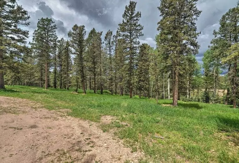 Mtn View Home On 3 Acres W/ Arcade & Hot Tub!