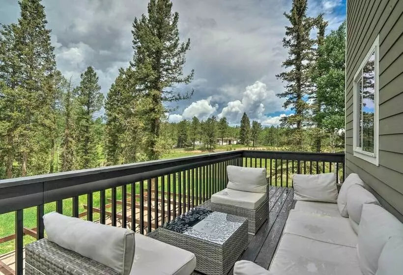 Mtn View Home On 3 Acres W/ Arcade & Hot Tub!