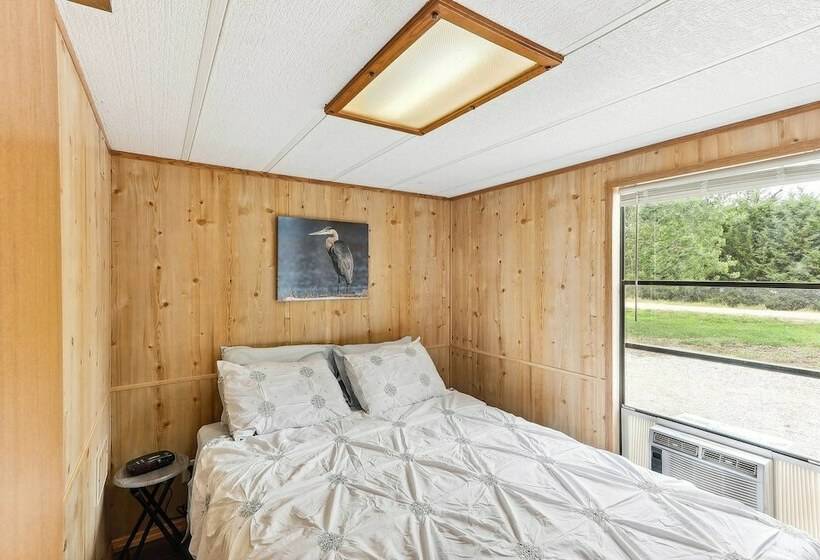 Oak Grove Nature Retreat W/ Kayaks & Mountain View