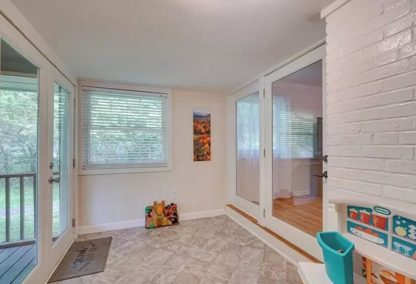 Oak Ridge Retreat W/ Porch < 1 Mi To Downtown