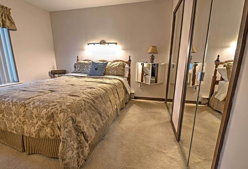 Poconos Cabin On 3 Acres 5 Mi To Blue Mountain!