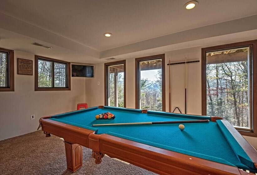 Poconos Cabin On 3 Acres 5 Mi To Blue Mountain!