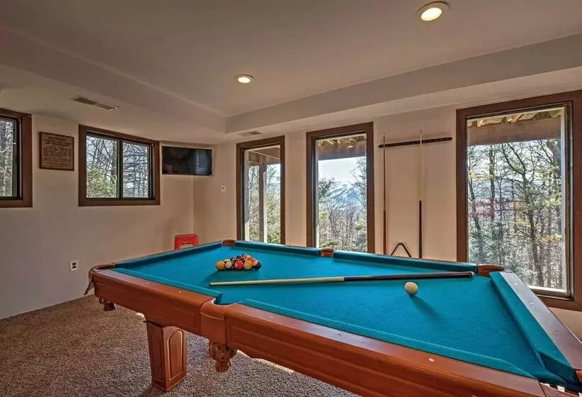 Poconos Cabin On 3 Acres   5 Mi To Blue Mountain!