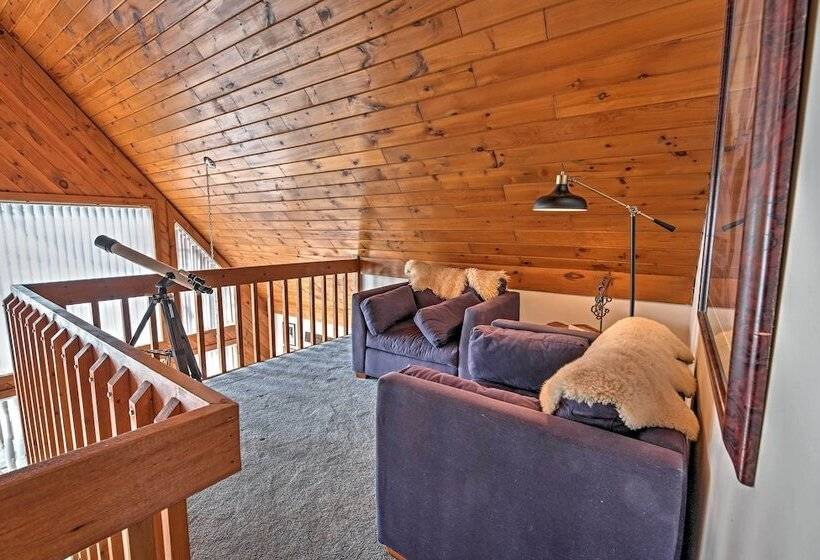 Poconos Cabin On 3 Acres 5 Mi To Blue Mountain!