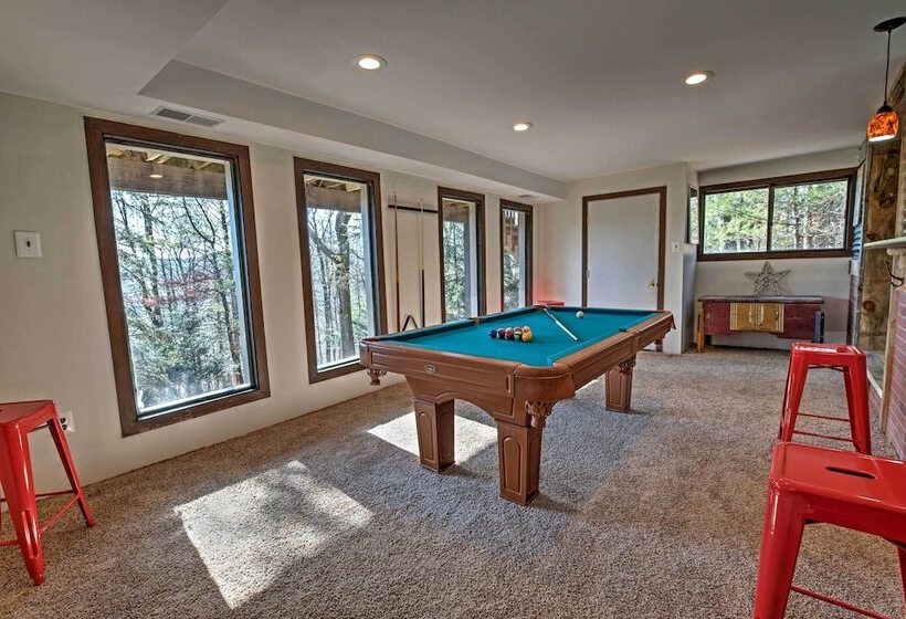 Poconos Cabin On 3 Acres 5 Mi To Blue Mountain!