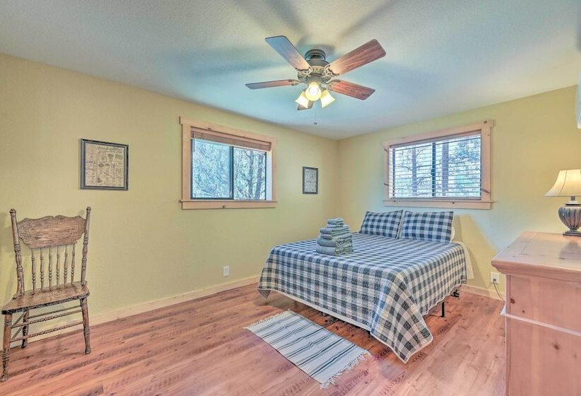 Deck & Mogollon Rim Views: Secluded Payson Cabin