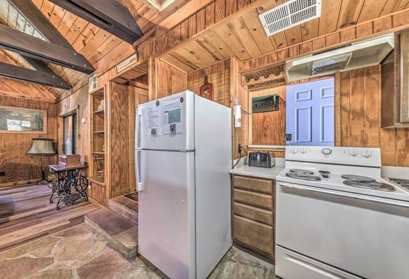 Peaceful & Private Cloudcroft Cabin With Deck!