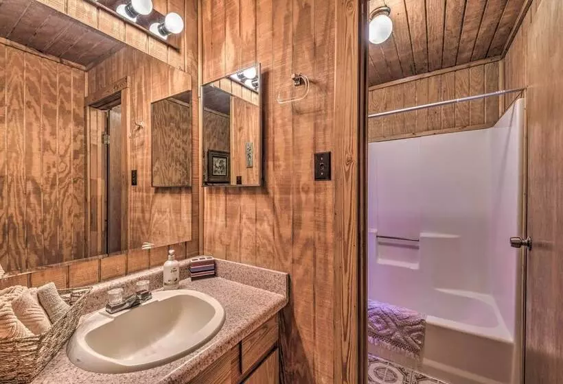 Peaceful & Private Cloudcroft Cabin With Deck!