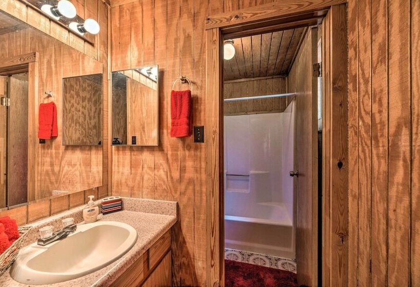 Peaceful & Private Cloudcroft Cabin With Deck!