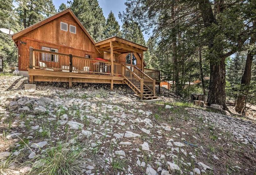 Peaceful & Private Cloudcroft Cabin With Deck!