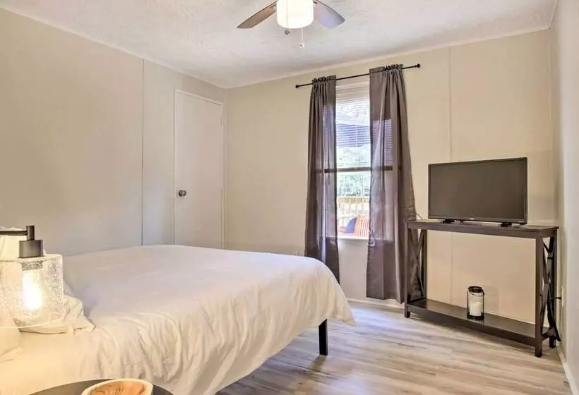 Pet Friendly Covington Home W/ Decks + Grill!