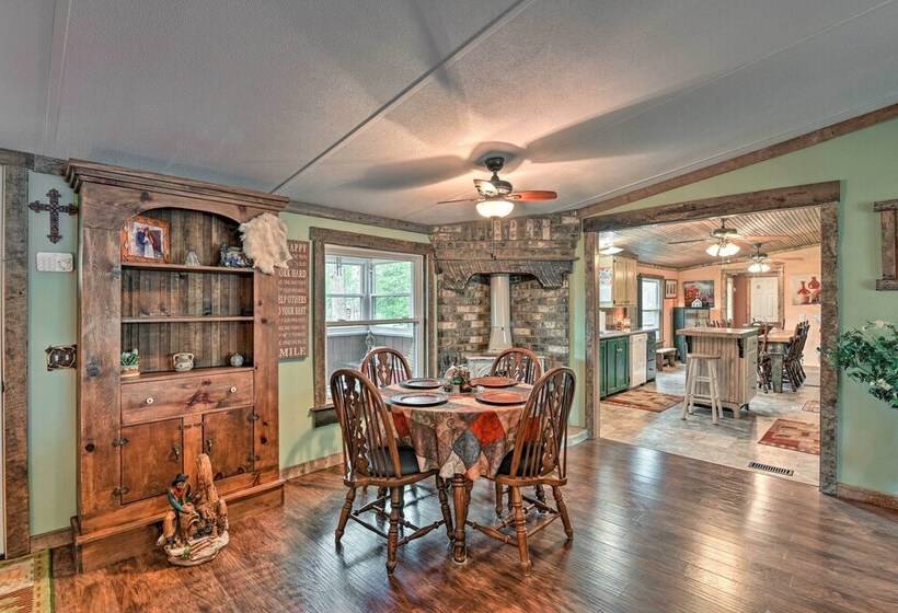 Rustic Tennessee Country Retreat On 2 Acres!