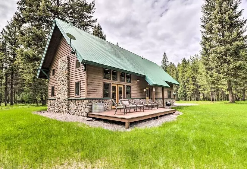 Secluded Bigfork Cabin W/ Huge Yard + Grill!