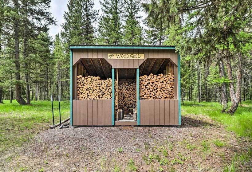 Secluded Bigfork Cabin W/ Huge Yard + Grill!