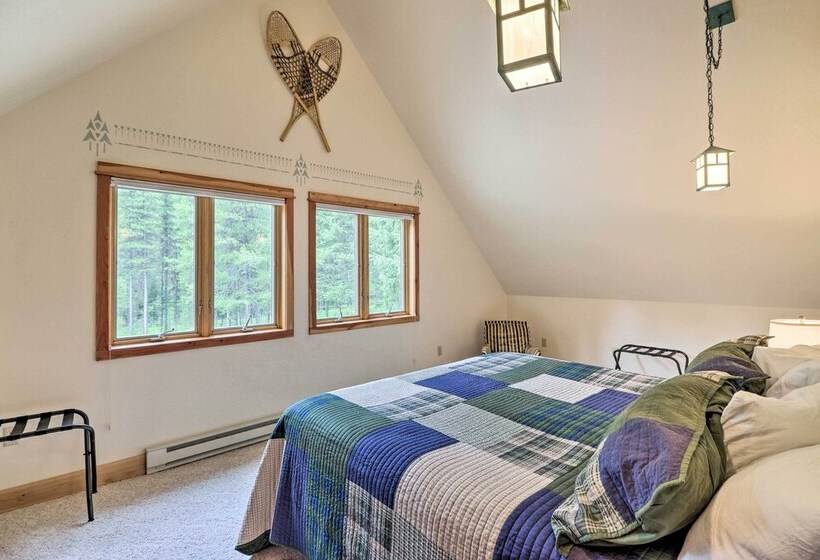 Secluded Bigfork Cabin W/ Huge Yard + Grill!