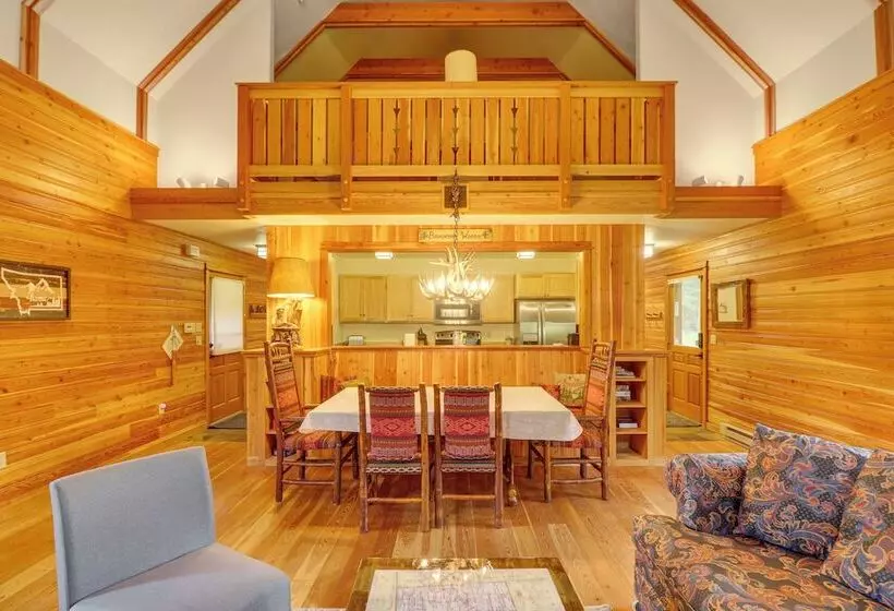Secluded Bigfork Cabin W/ Huge Yard + Grill!