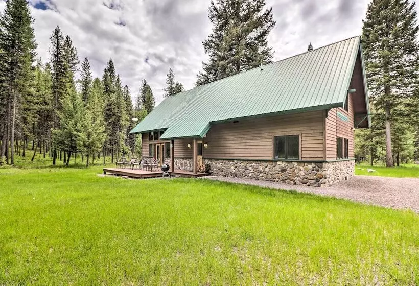 Secluded Bigfork Cabin W/ Huge Yard + Grill!