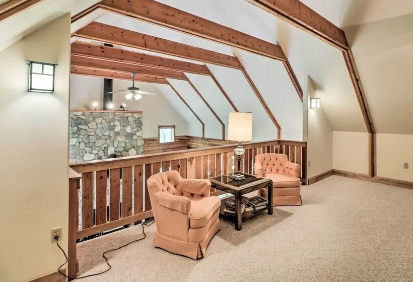 Secluded Bigfork Cabin W/ Huge Yard + Grill!