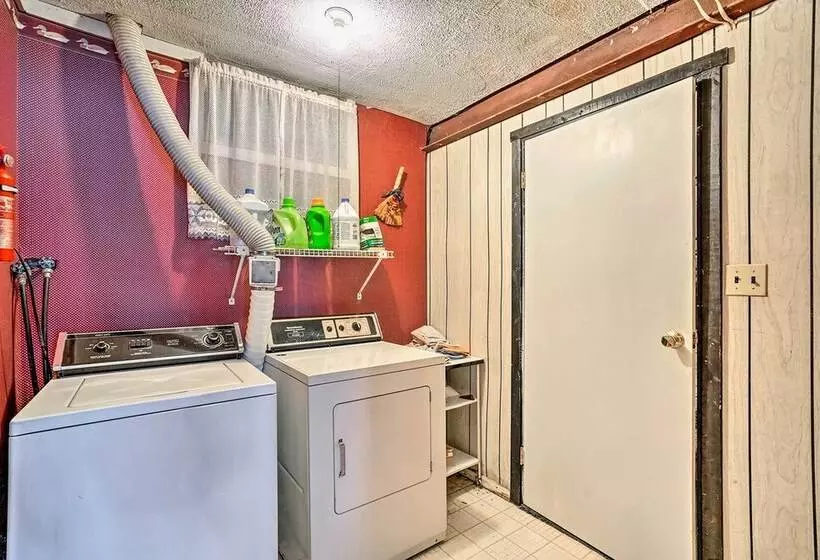 Crooked Lake Cottage W/ Views & Furnished Deck