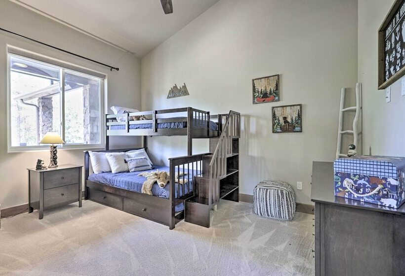 Stylish Show Low House W/ Expansive Deck!