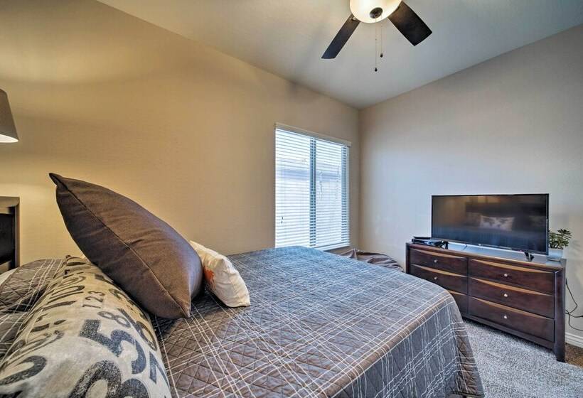 Surprise Home W/ Pool, Hot Tub, & Putting Green