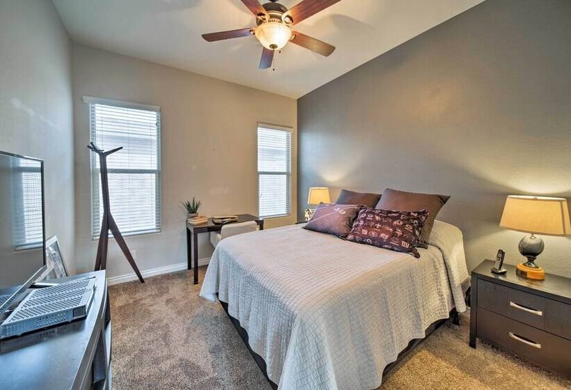 Surprise Home W/ Pool, Hot Tub, & Putting Green