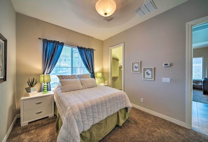 Surprise Home W/ Pool, Hot Tub, & Putting Green