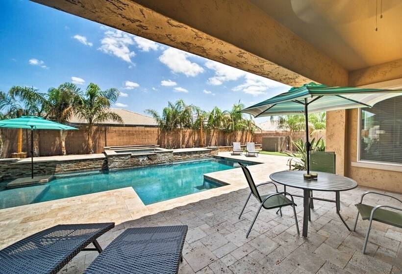 Surprise Home W/ Pool, Hot Tub, & Putting Green