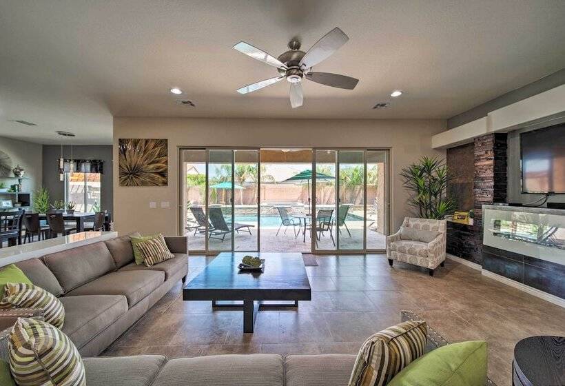 Surprise Home W/ Pool, Hot Tub, & Putting Green