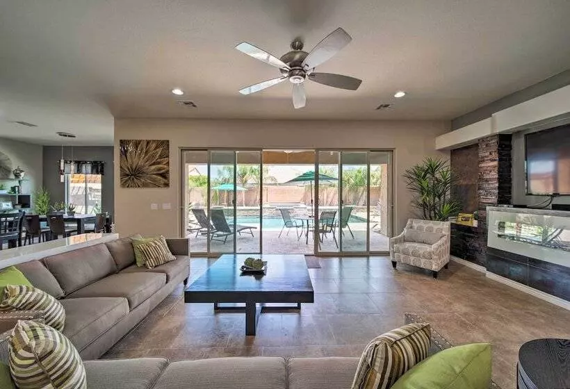 Surprise Home W/ Pool, Hot Tub, & Putting Green