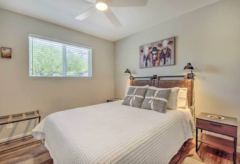 Tempe Retreat W/ Spacious Yard ~ 1 Mi To Asu!