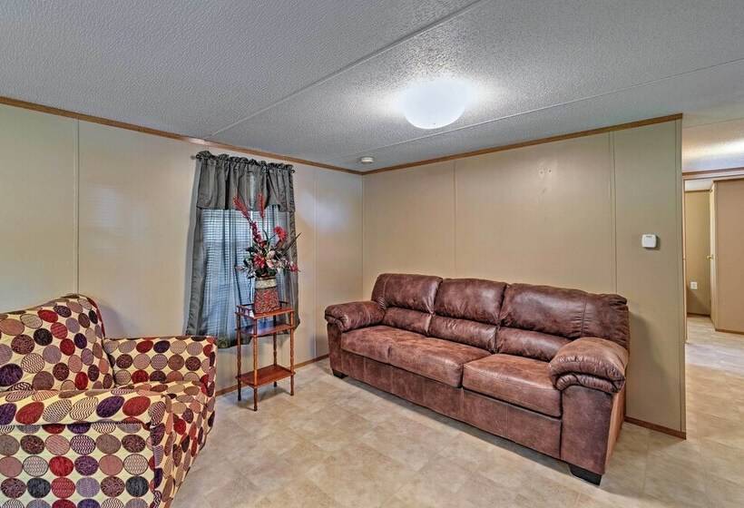 Waterloo Home With Fire Pit 1/2 Mi To Boat Ramp!