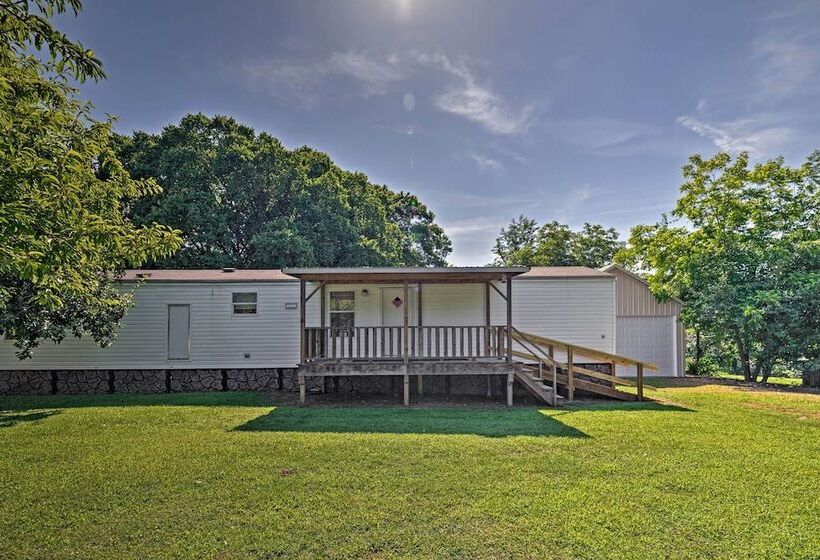 Waterloo Home With Fire Pit 1/2 Mi To Boat Ramp!