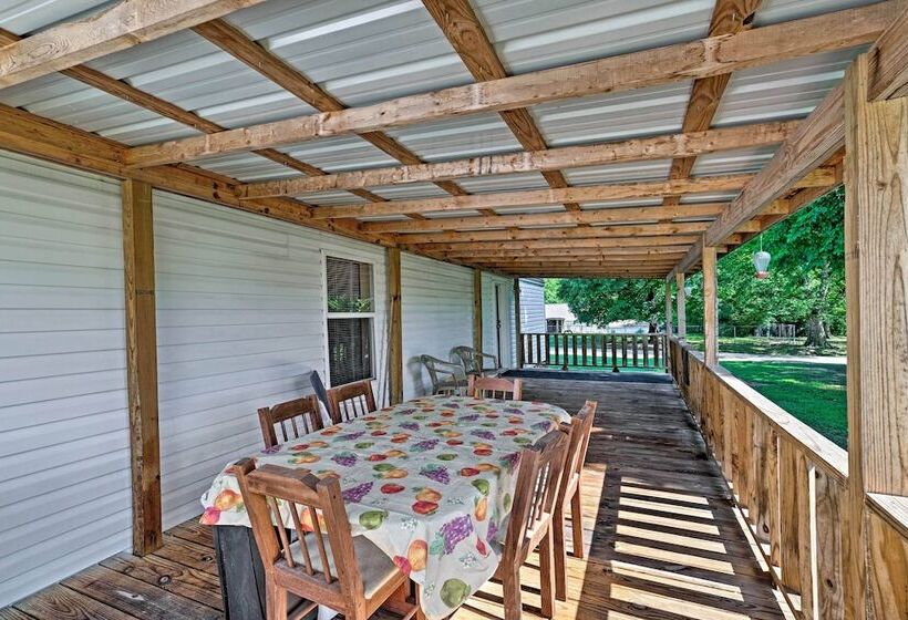 Waterloo Home With Fire Pit 1/2 Mi To Boat Ramp!