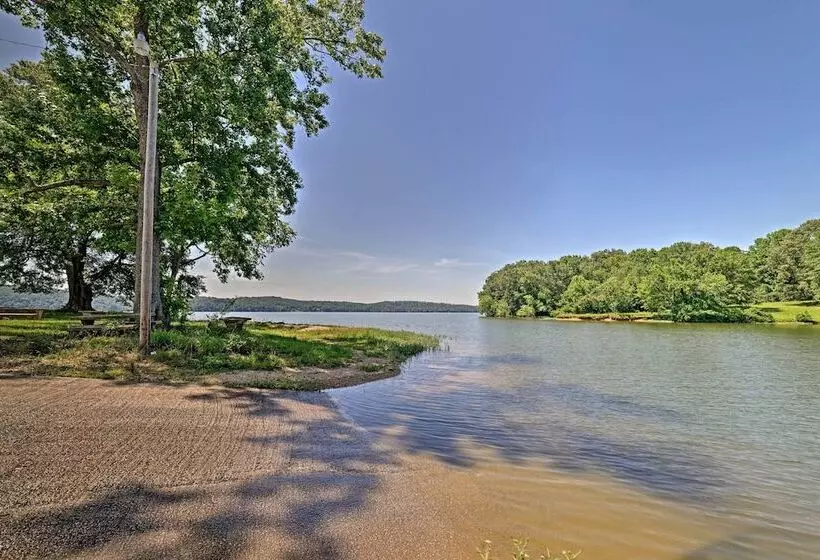 Waterloo Home With Fire Pit   1/2 Mi To Boat Ramp!