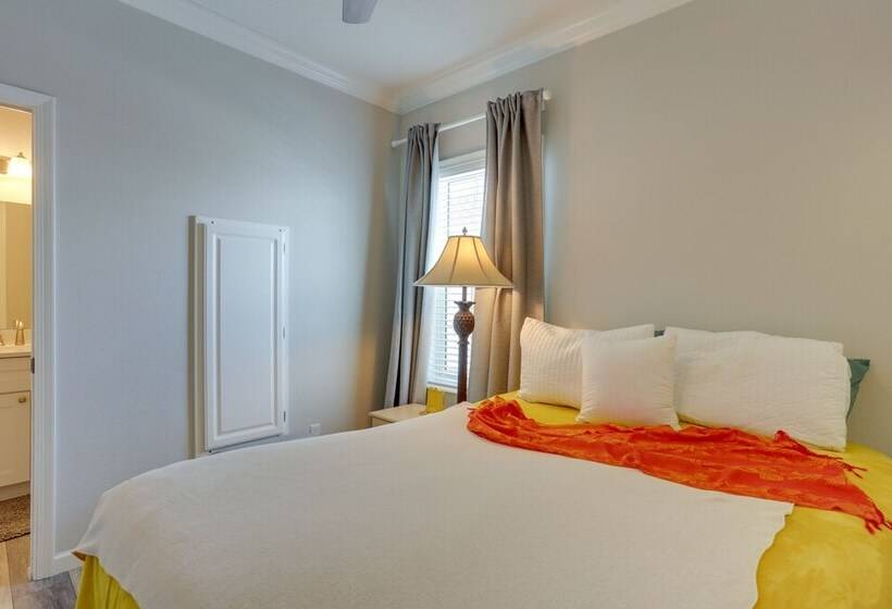 Waterside Jensen Beach Home W/ Marina Access!