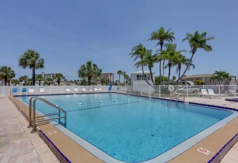 Waterside Jensen Beach Home W/ Marina Access!