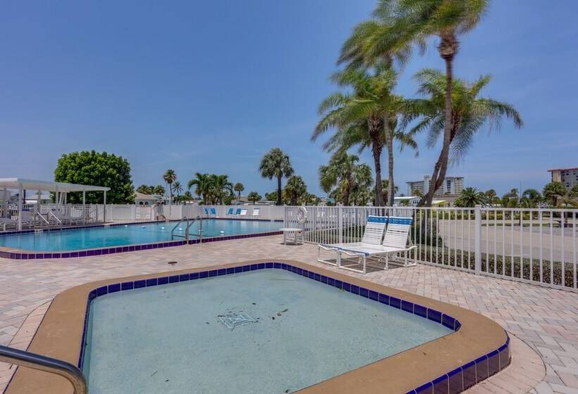 Waterside Jensen Beach Home W/ Marina Access!