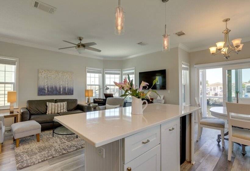 Waterside Jensen Beach Home W/ Marina Access!