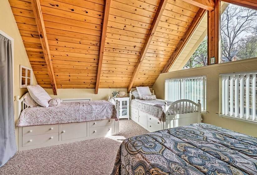 California Cabin W/ Lake Access: 28 Mi To Yosemite